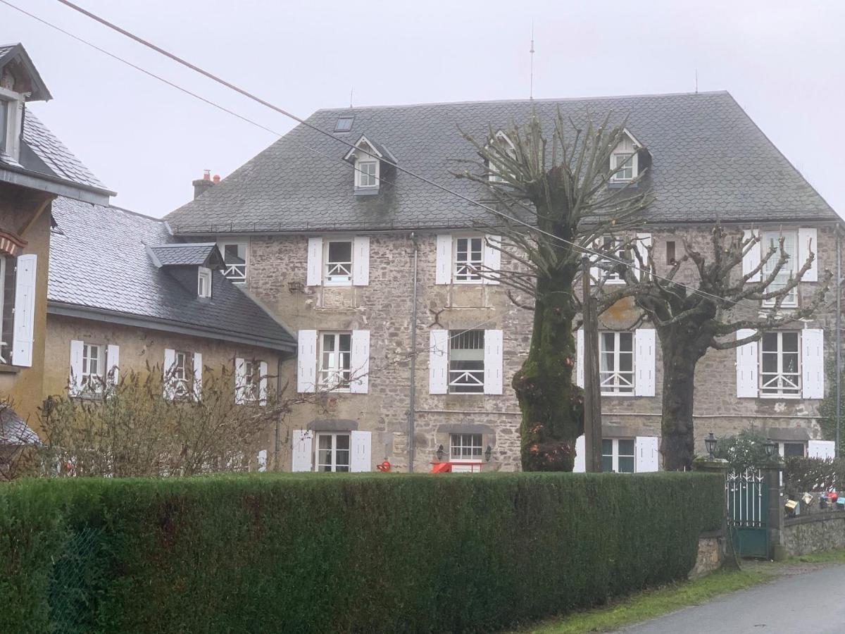 Chateau De Savennes - Caveau De Sabrage المظهر الخارجي الصورة